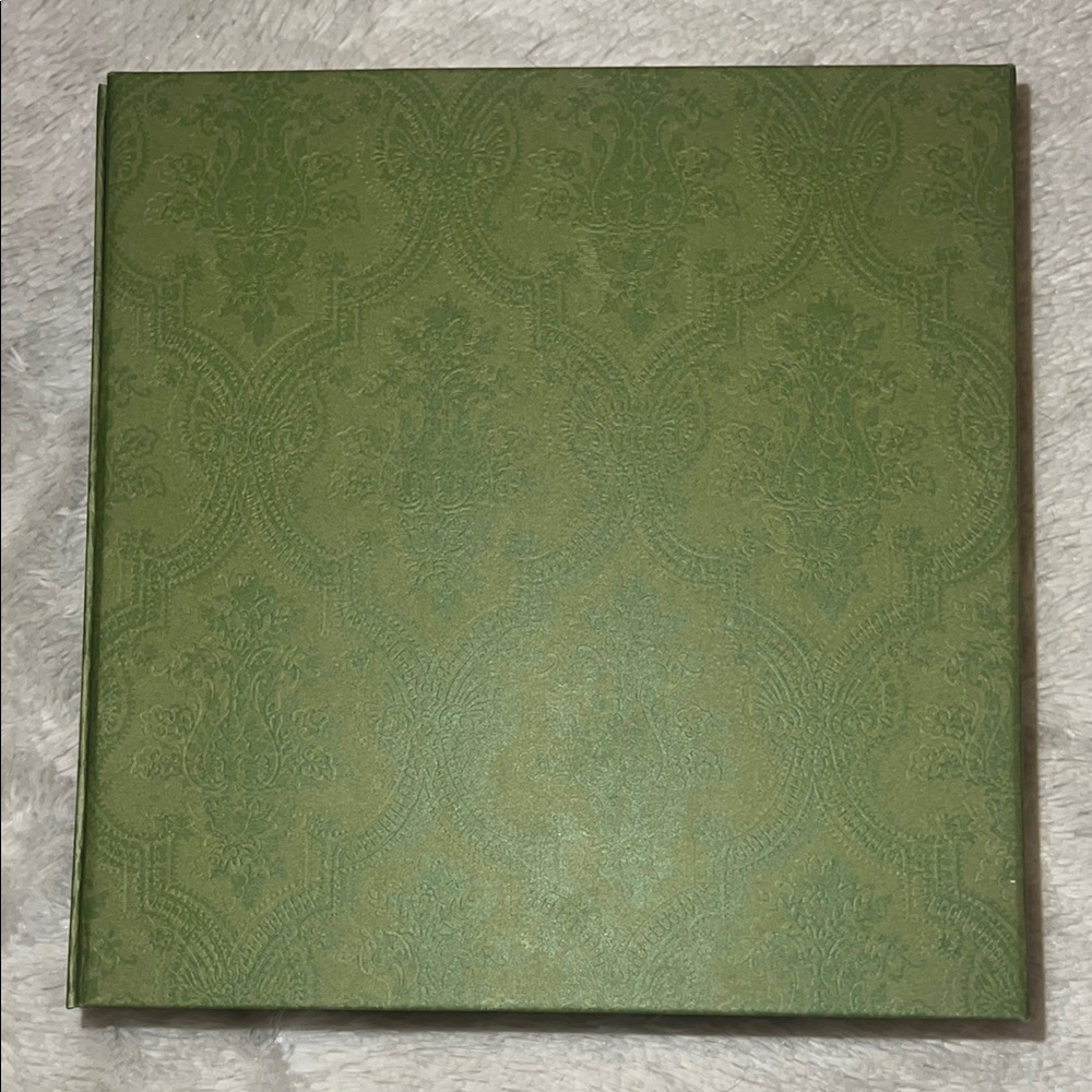 Gucci Green Patterned Magnetic Box - Picture 3 of 7